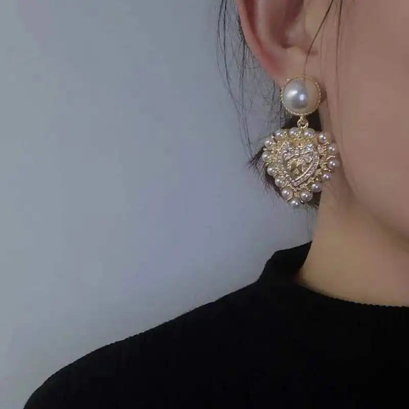 Vintage Baroque Pearl Earring - Freydis