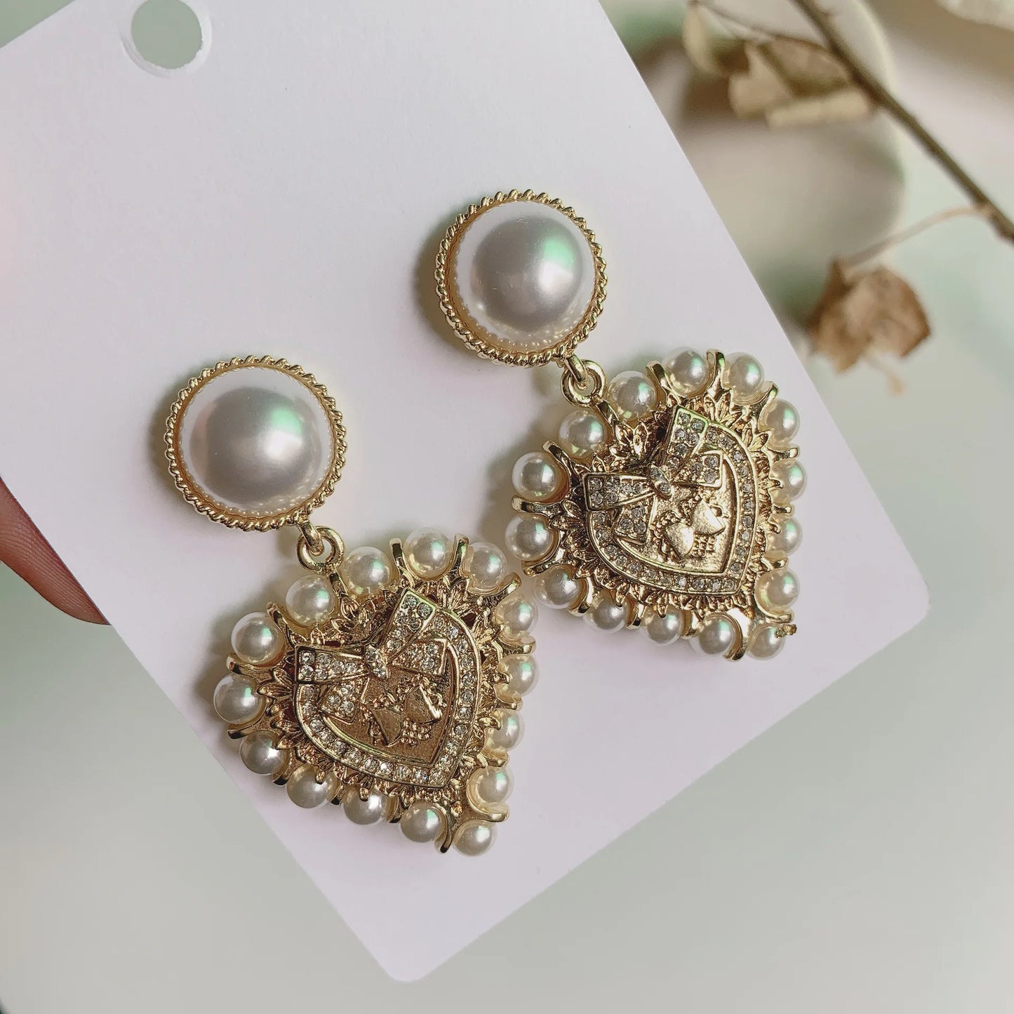 Vintage Baroque Pearl Earring - Freydis